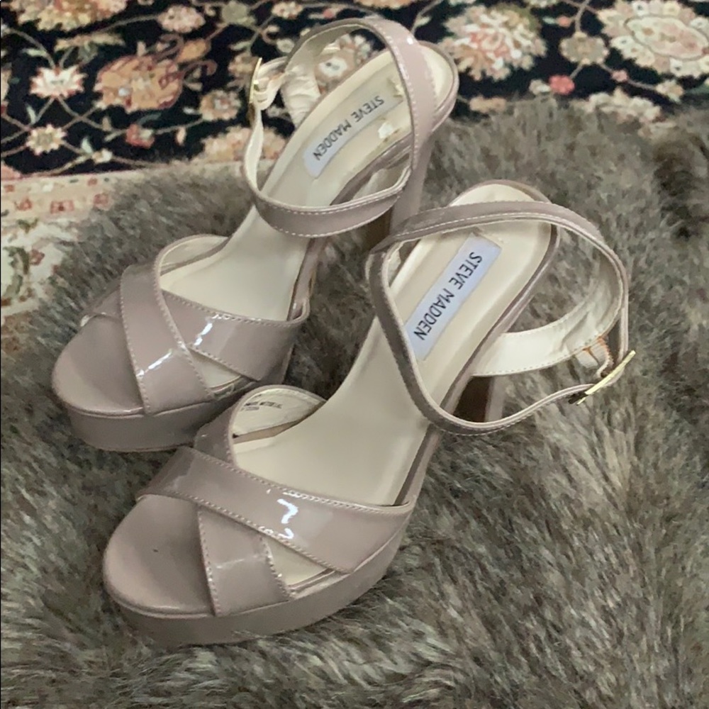 TAUPE PATTON STEVE MADDEN ROXANN HEELS - Picture 1 of 5